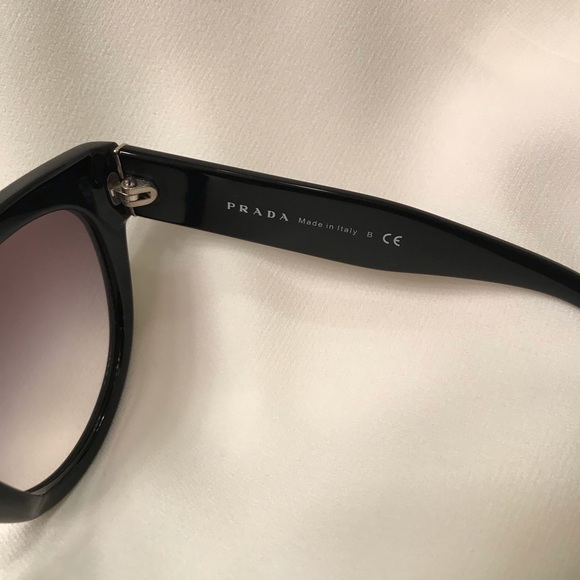 Prada glasses - Picture 6 of 8